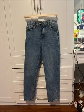 Zara Slim Straight Jeans — Medium Blue Denim